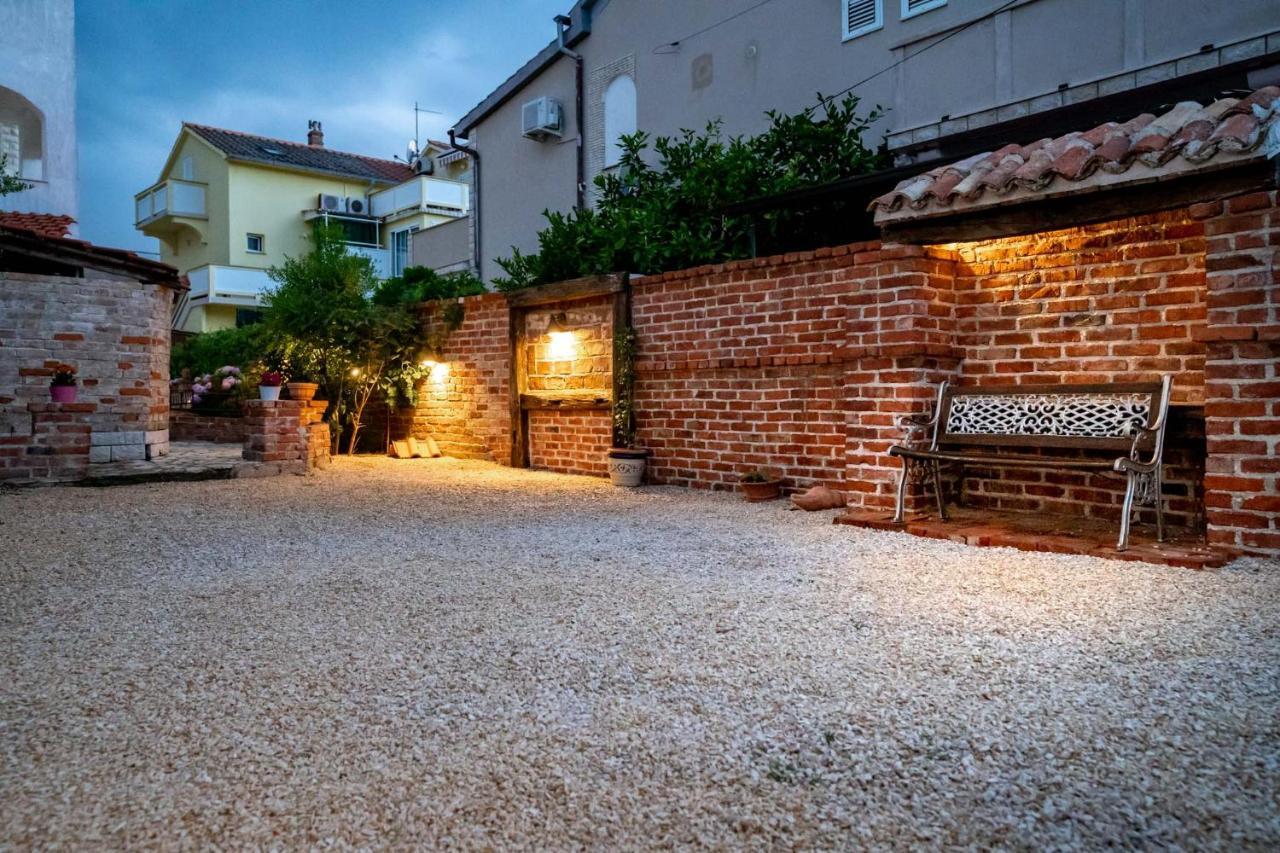 Grguric Apartments Palit Екстериор снимка