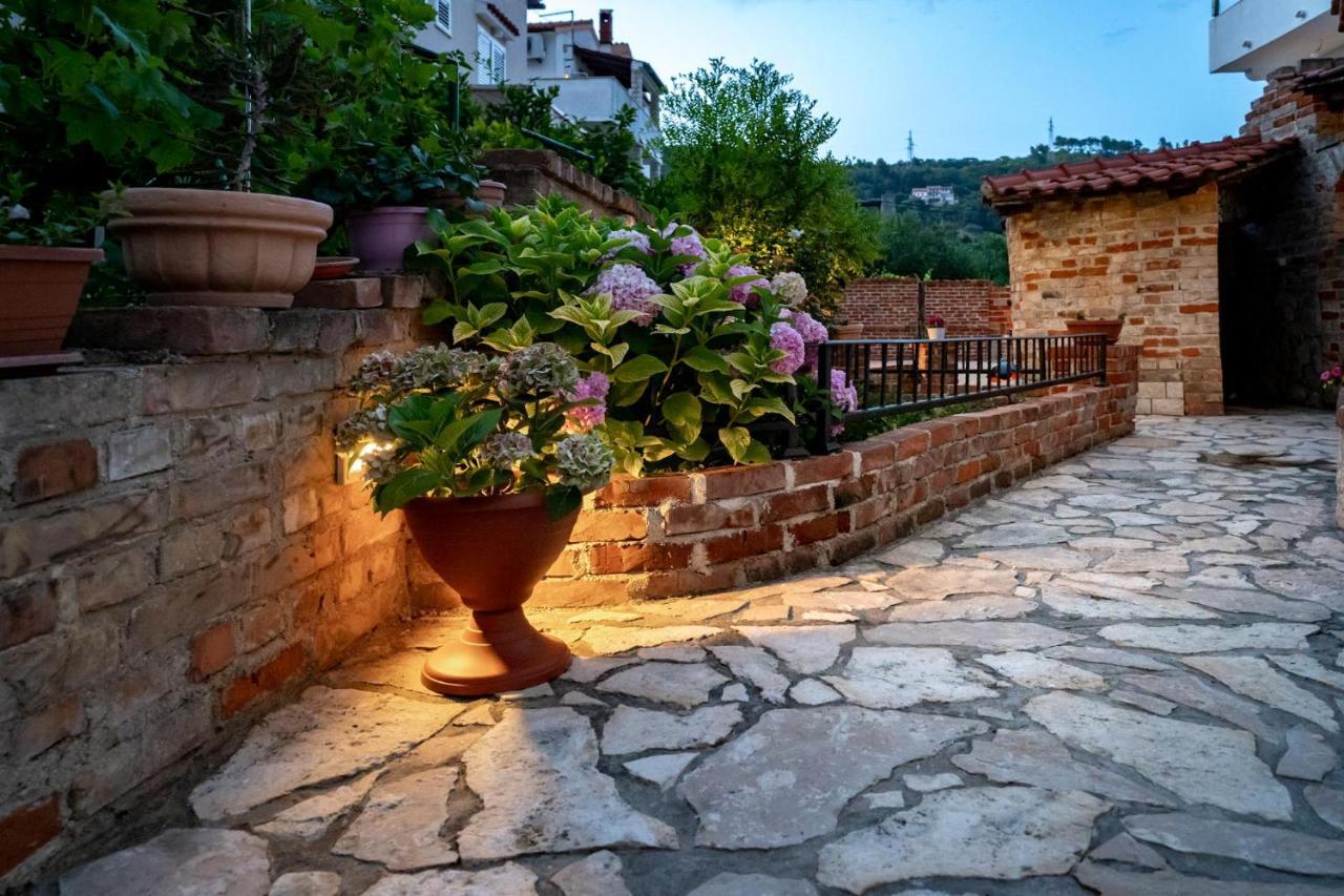 Grguric Apartments Palit Екстериор снимка