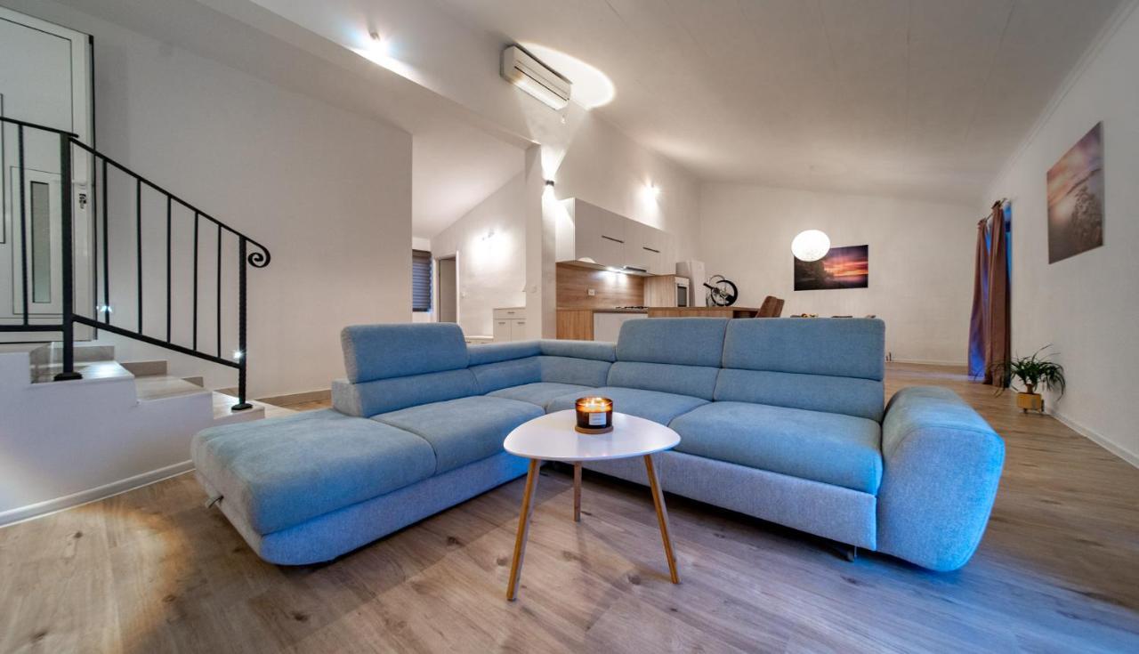 Grguric Apartments Palit Екстериор снимка